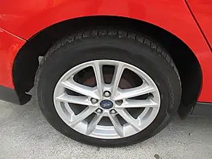 Used 2016 Ford Focus Zetec Estate Red - Interior and Exterior details 7