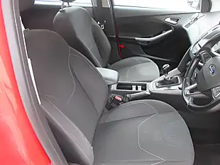 Used 2016 Ford Focus Zetec Estate Red - Interior and Exterior details 8