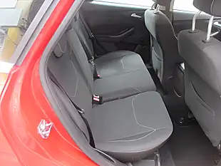 Used 2016 Ford Focus Zetec Estate Red - Interior and Exterior details 9
