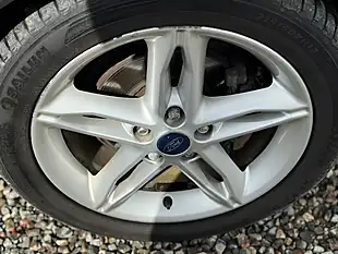 Used 2016 Ford Focus Zetec Grey - Interior and Exterior details 16
