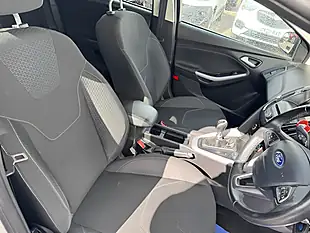 Used 2016 Ford Focus Zetec Grey - Interior and Exterior details 18
