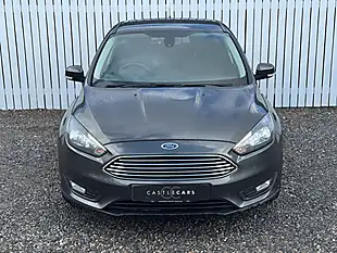 Used 2016 Ford Focus Zetec Grey - Interior and Exterior details 3