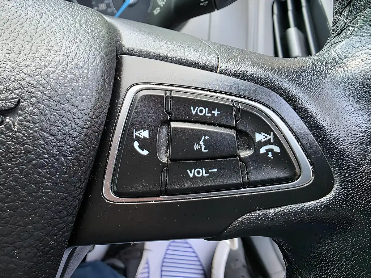 Used 2016 Ford Focus Zetec Grey - Interior and Exterior details 14