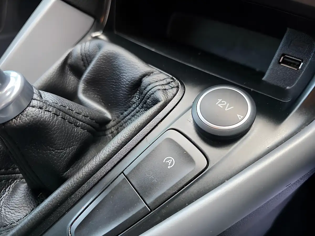Used 2016 Ford Focus Zetec Grey - Interior and Exterior details 20