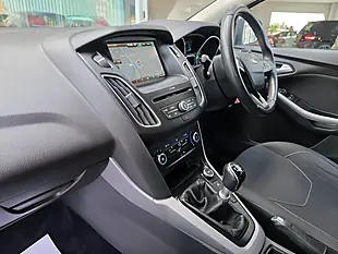 Used 2016 Ford Focus Zetec Grey - Interior and Exterior details 9