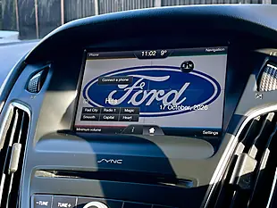 Used 2016 Ford Focus Zetec Magnetic Grey - Interior and Exterior details 14