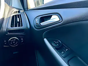 Used 2016 Ford Focus Zetec Magnetic Grey - Interior and Exterior details 17