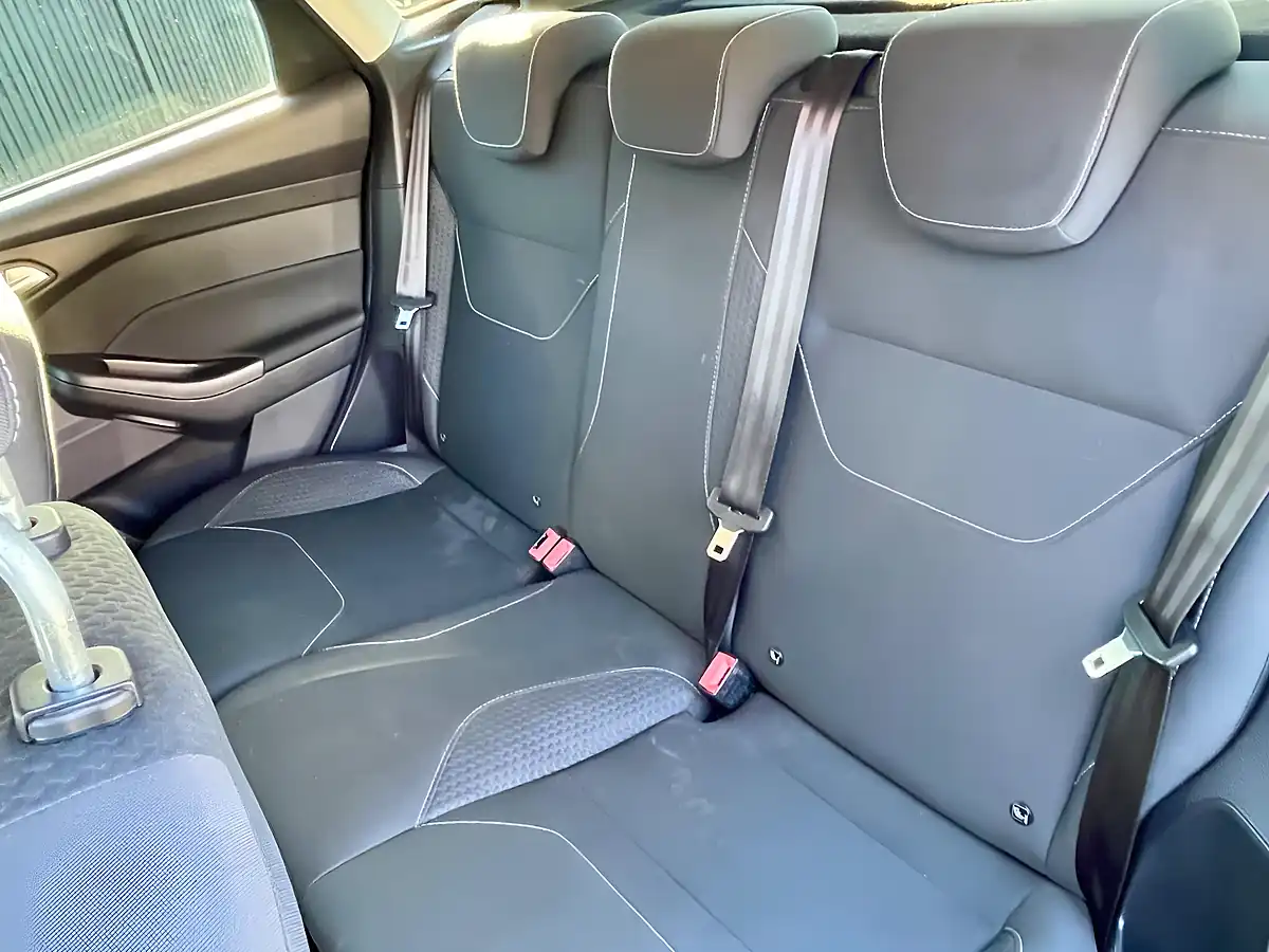 Used 2016 Ford Focus Zetec Magnetic Grey - Interior and Exterior details 18