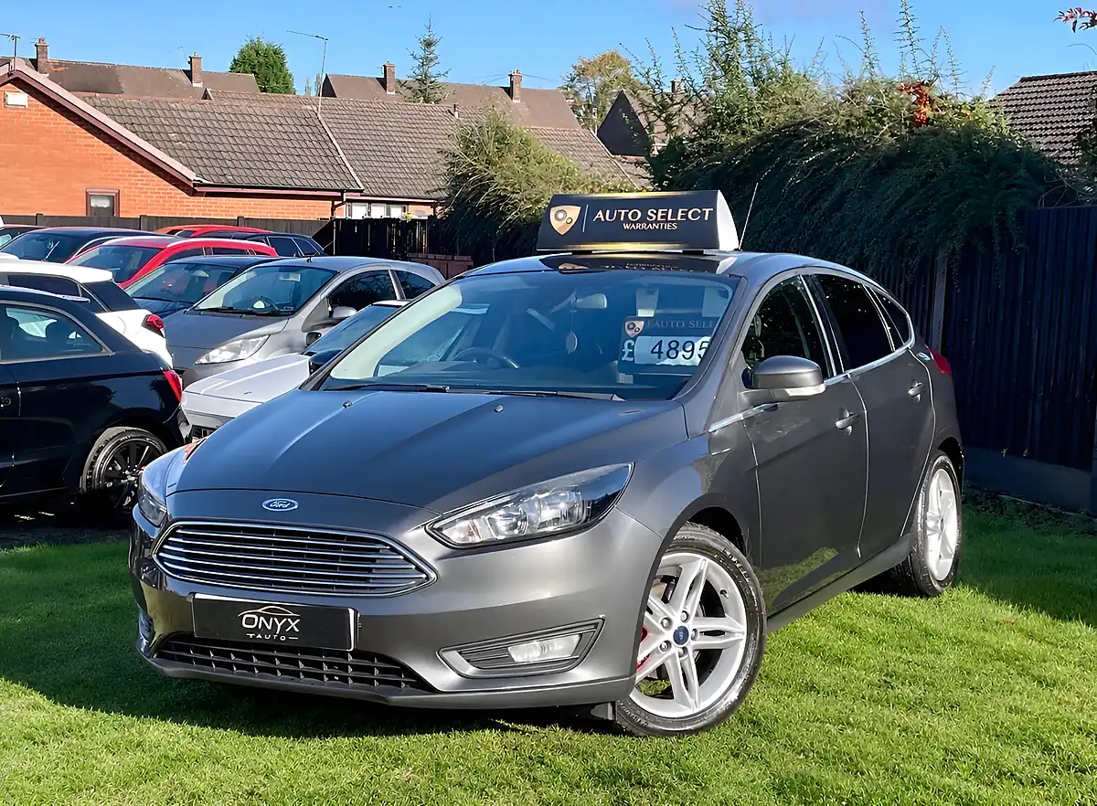 Used 2016 Ford Focus Zetec Magnetic Grey - Interior and Exterior details 5