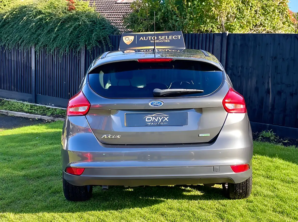 Used 2016 Ford Focus Zetec Magnetic Grey - Interior and Exterior details 7