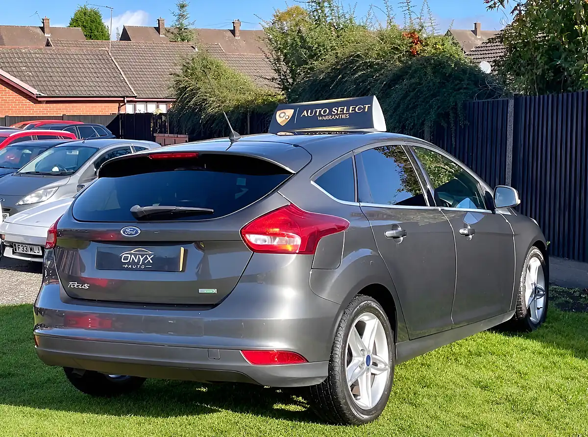 Used 2016 Ford Focus Zetec Magnetic Grey - Interior and Exterior details 8