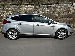 Used 2016 Ford Focus Zetec Moondust Silver - Interior and Exterior details 5