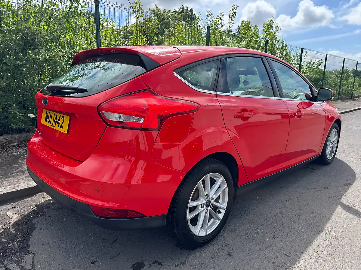 Used 2016 Ford Focus Zetec Red - Interior and Exterior details 3