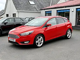 Used 2016 Ford Focus Zetec Red - Interior and Exterior details 10