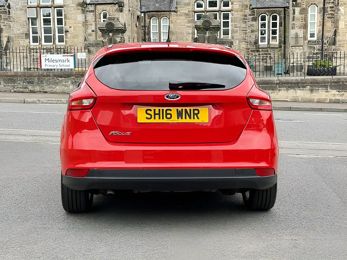 Used 2016 Ford Focus Zetec Red - Interior and Exterior details 11