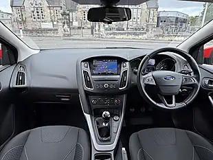 Used 2016 Ford Focus Zetec Red - Interior and Exterior details 7