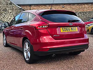 Used 2016 Ford Focus Zetec Red - Interior and Exterior details 15