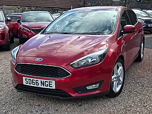 Used 2016 Ford Focus Zetec Red - Interior and Exterior details 5