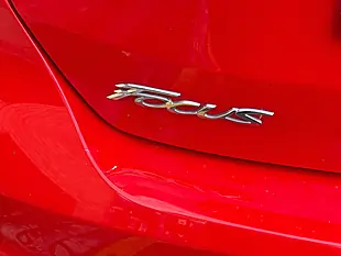 Used 2016 Ford Focus Zetec Red - Interior and Exterior details 10