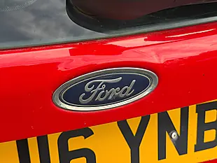 Used 2016 Ford Focus Zetec Red - Interior and Exterior details 11