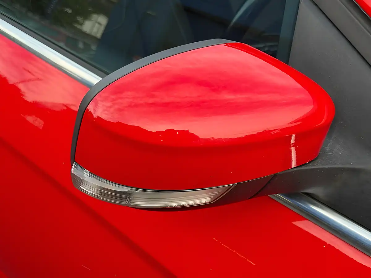 Used 2016 Ford Focus Zetec Red - Interior and Exterior details 12