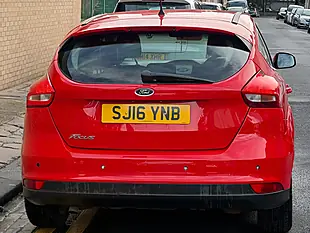 Used 2016 Ford Focus Zetec Red - Interior and Exterior details 5