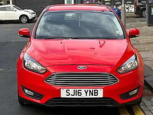 Used 2016 Ford Focus Zetec Red - Interior and Exterior details 7
