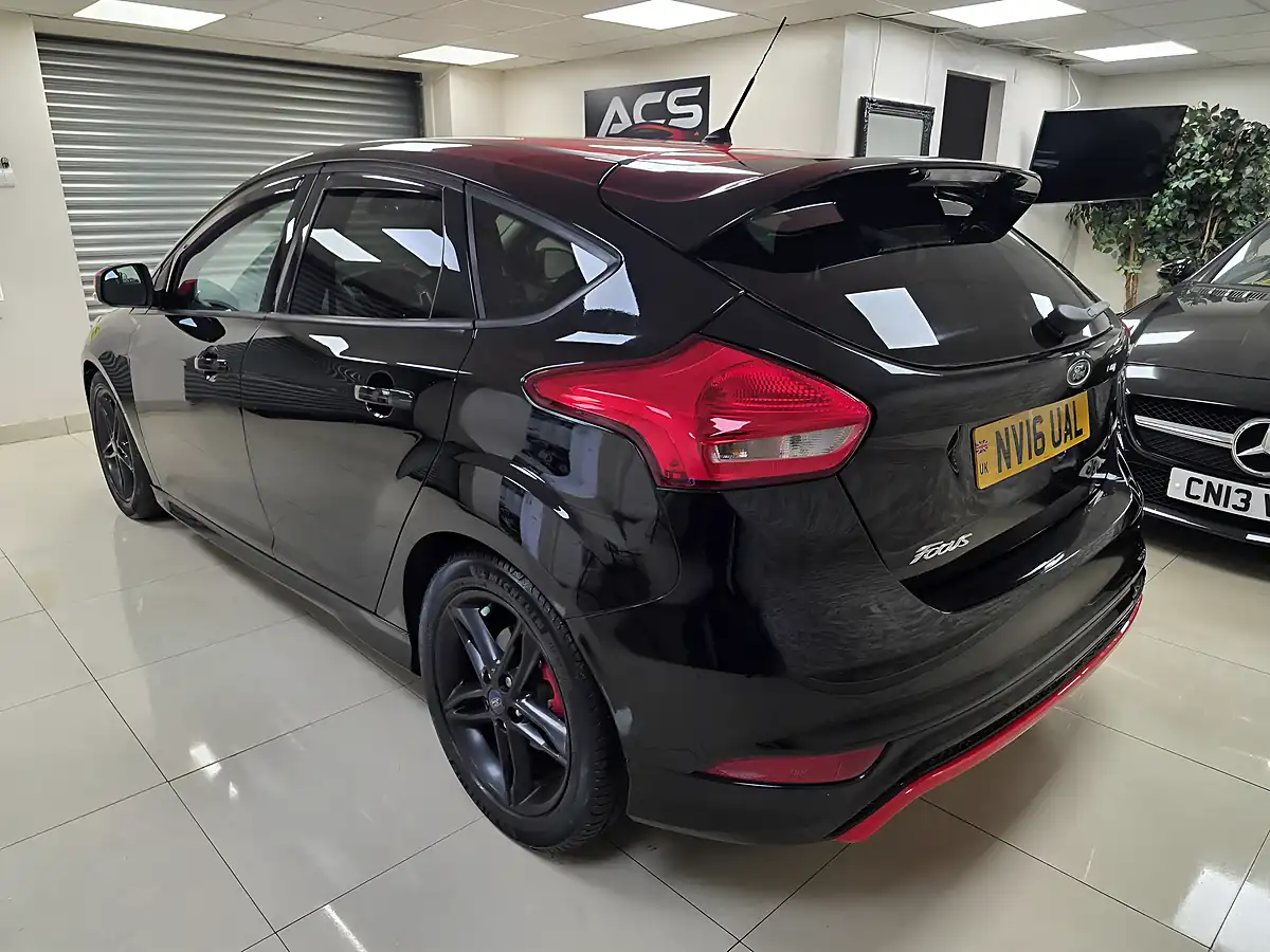 Used 2016 Ford Focus Zetec S Black Edition Black - Interior and Exterior details 3