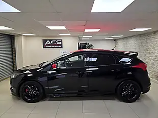 Used 2016 Ford Focus Zetec S Black Edition Black - Interior and Exterior details 6