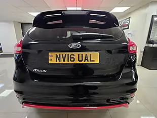 Used 2016 Ford Focus Zetec S Black Edition Black - Interior and Exterior details 7