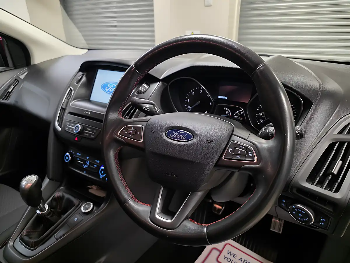 Used 2016 Ford Focus Zetec S Black Edition Black - Interior and Exterior details 9