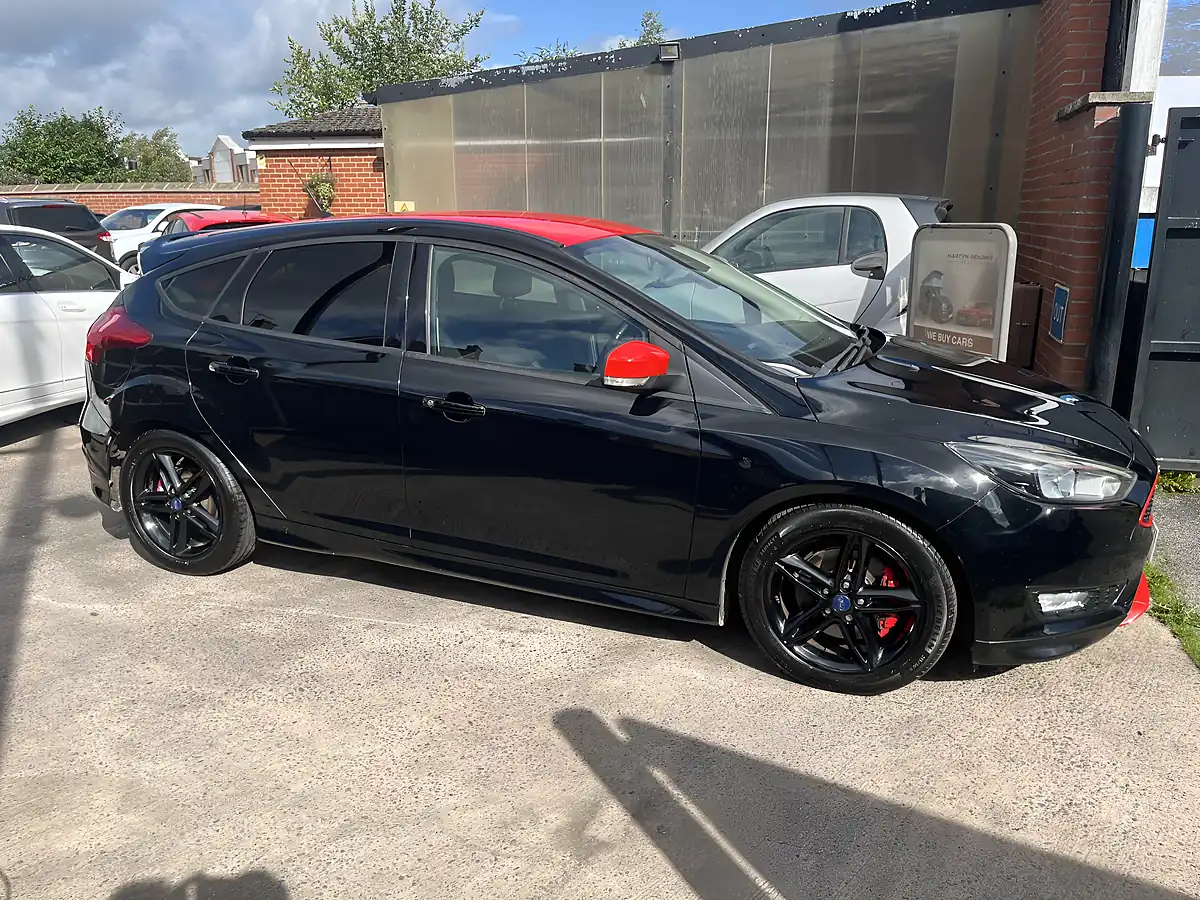 Used 2016 Ford Focus Zetec S Black Edition Black - Interior and Exterior details 3