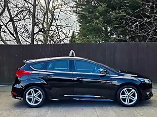Used 2016 Ford Focus Zetec S Black - Interior and Exterior details 7