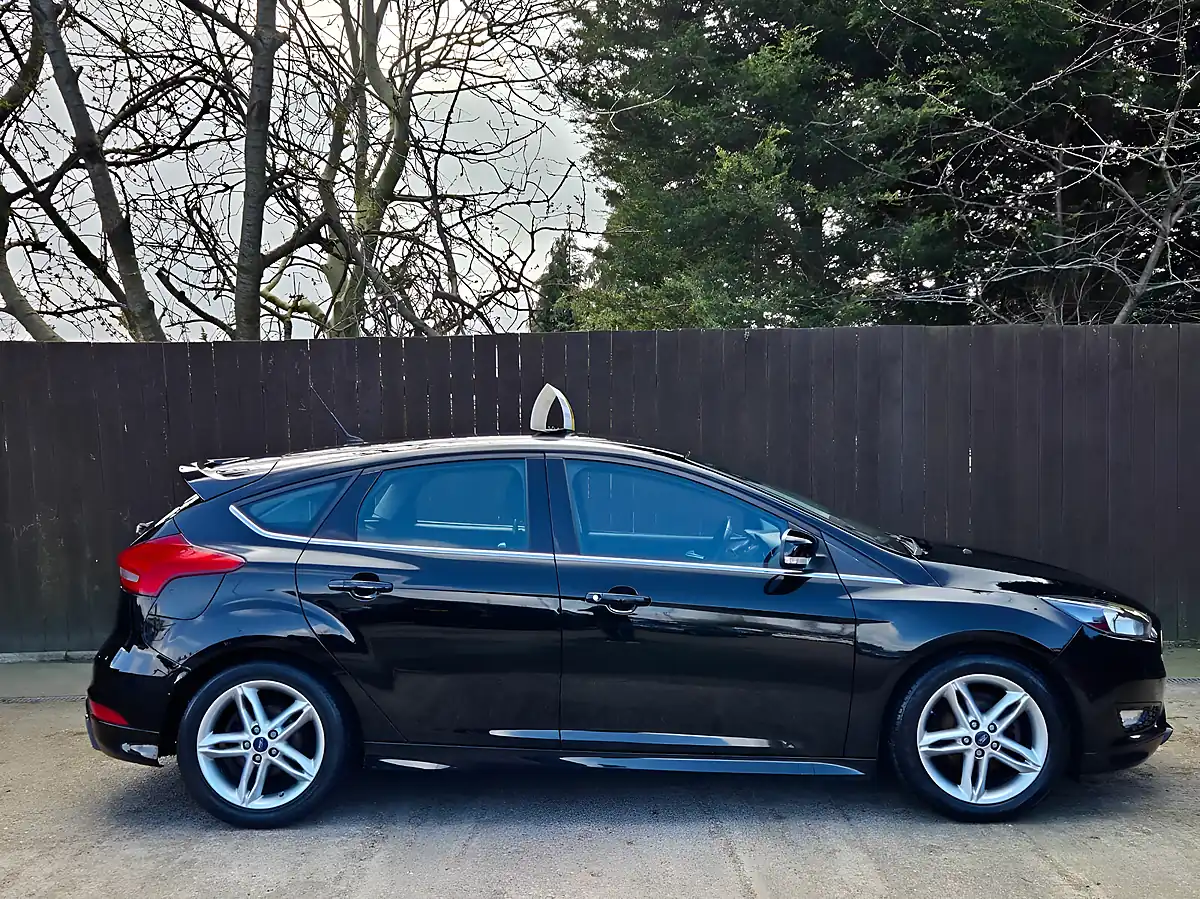 Used 2016 Ford Focus Zetec S Black - Interior and Exterior details 7
