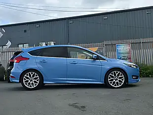 Used 2016 Ford Focus Zetec S Blue - Interior and Exterior details 4