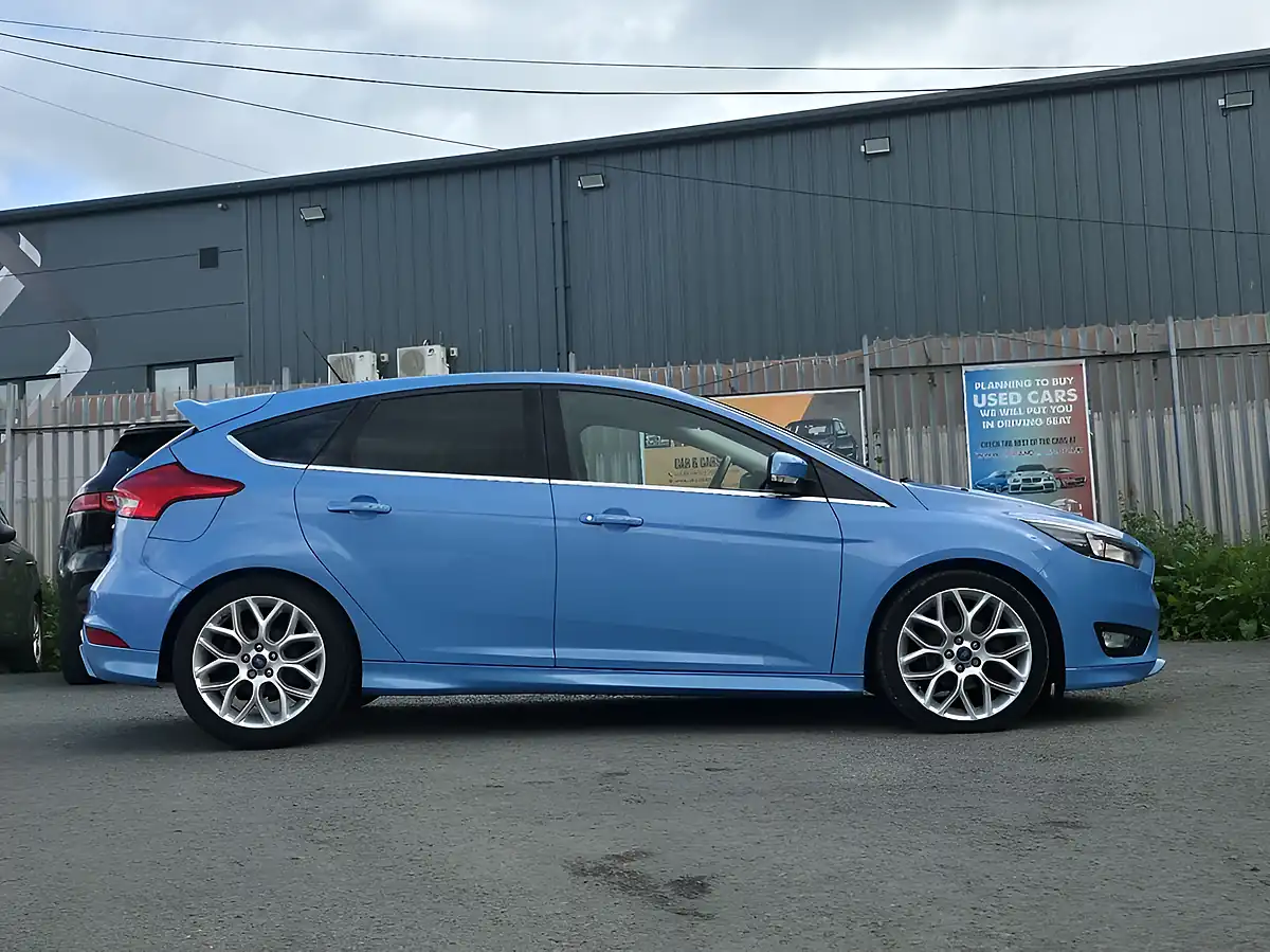 Used 2016 Ford Focus Zetec S Blue - Interior and Exterior details 4