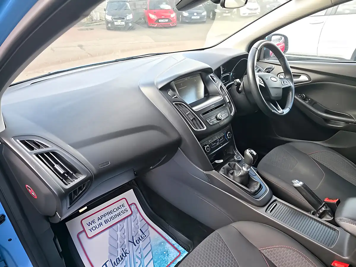 Used 2016 Ford Focus Zetec S Blue - Interior and Exterior details 5