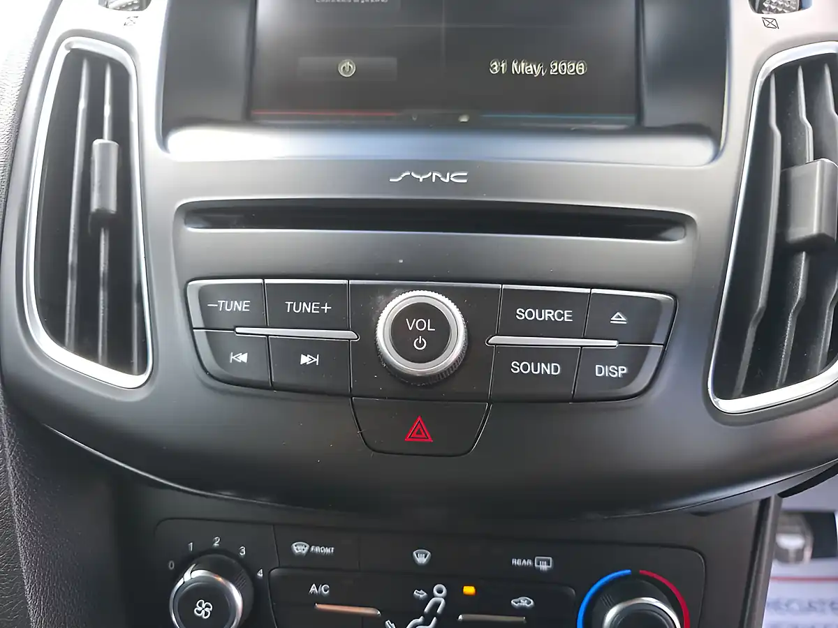 Used 2016 Ford Focus Zetec S Blue - Interior and Exterior details 9