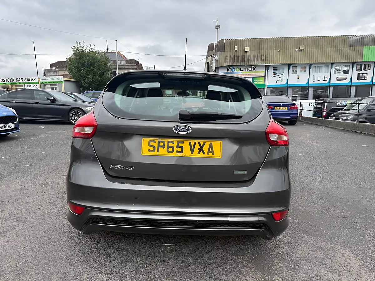 Used 2016 Ford Focus Zetec S Grey - Interior and Exterior details 14