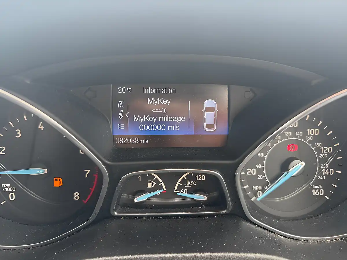 Used 2016 Ford Focus Zetec S Grey - Interior and Exterior details 4