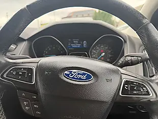 Used 2016 Ford Focus Zetec S Grey - Interior and Exterior details 7