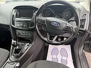 Used 2016 Ford Focus Zetec S Grey - Interior and Exterior details 9