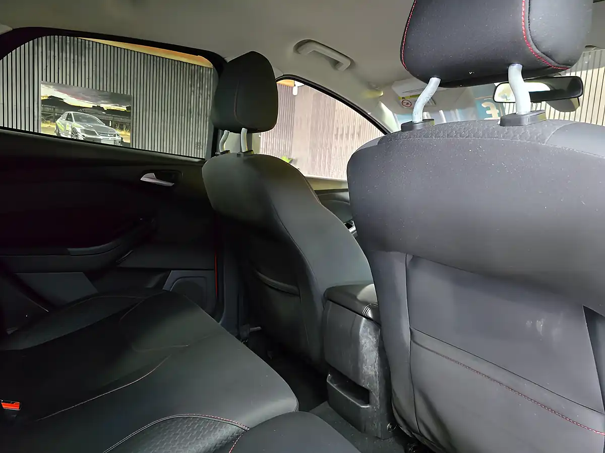 Used 2016 Ford Focus Zetec S Red Edition Red - Interior and Exterior details 19