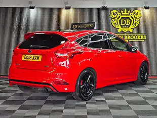 Used 2016 Ford Focus Zetec S Red Edition Red - Interior and Exterior details 3