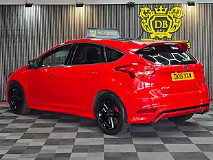 Used 2016 Ford Focus Zetec S Red Edition Red - Interior and Exterior details 5