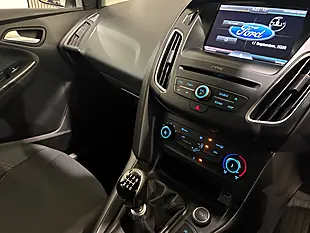 Used 2016 Ford Focus Zetec S Red - Interior and Exterior details 13