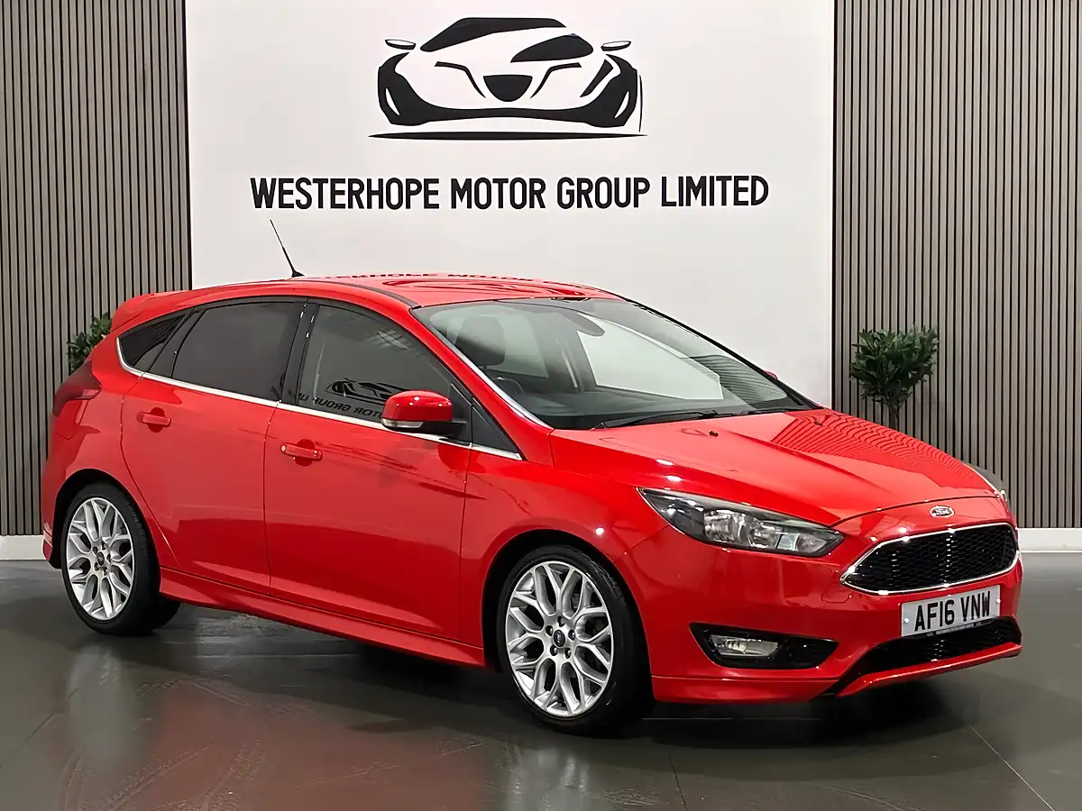 Used 2016 Ford Focus Zetec S Red - Interior and Exterior details 20