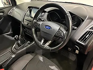 Used 2016 Ford Focus Zetec S Red - Interior and Exterior details 3