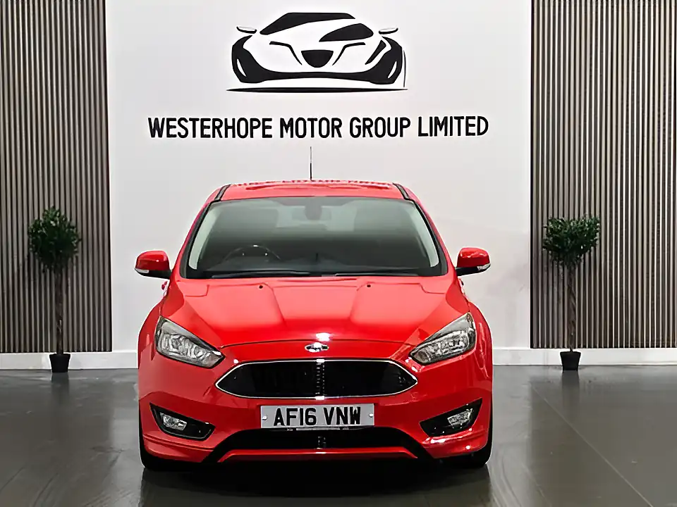 Used 2016 Ford Focus Zetec S Red - Interior and Exterior details 7