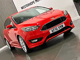 Used 2016 Ford Focus Zetec S Red - Interior and Exterior details 8